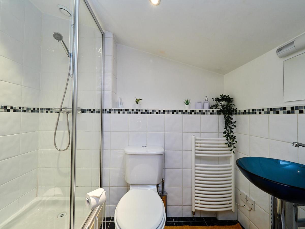 Emerald Suite - Two Story Duplex Apartment - Balcony - Contractors - Family - City Centre - Broadway Plaza - Five Ways - Sleeps 6 버밍엄 외부 사진